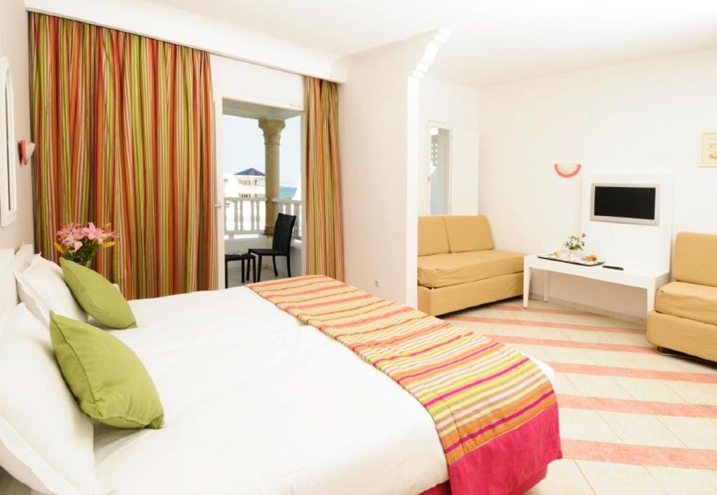 هتل گلدن تولیپ تاج سلطان ریزورت